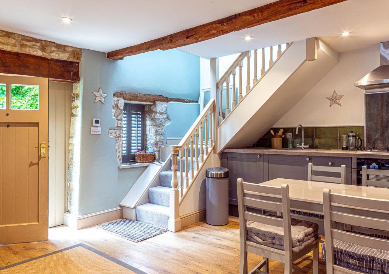 Mill House - Star On The Cotswold Way Harescombe